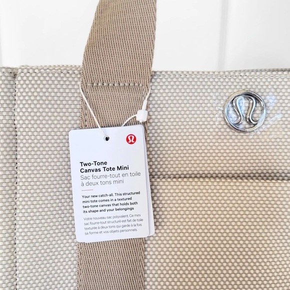 NWT Lululemon Two-Tone Canvas Mini Tote Bag — 4.5L — Mojave Tan/Light Ivory - Picture 10 of 14